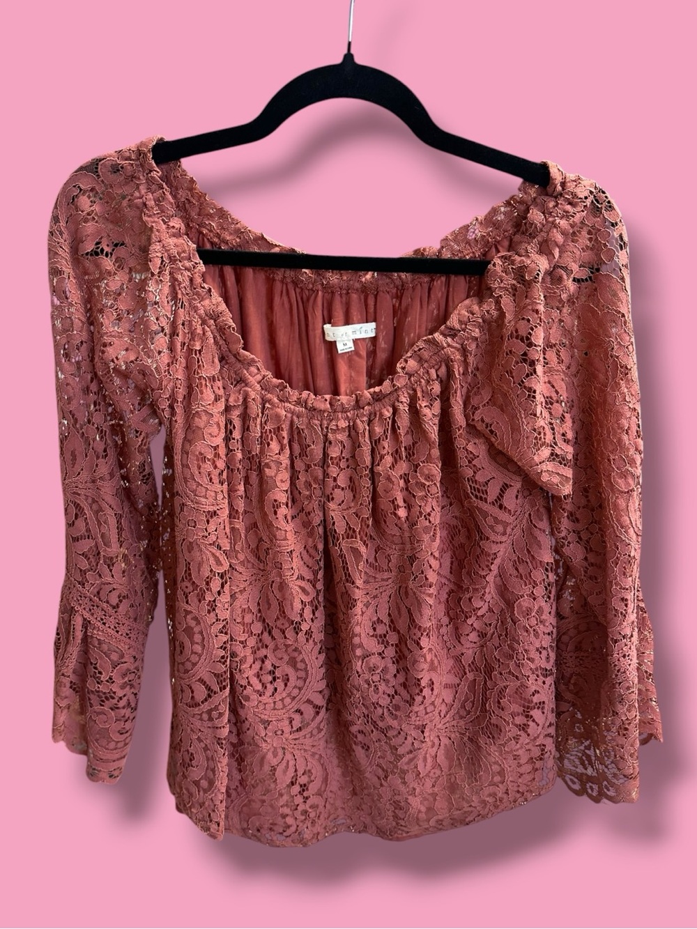 hint of mint Dusty Rose Lace Peasant Blouse